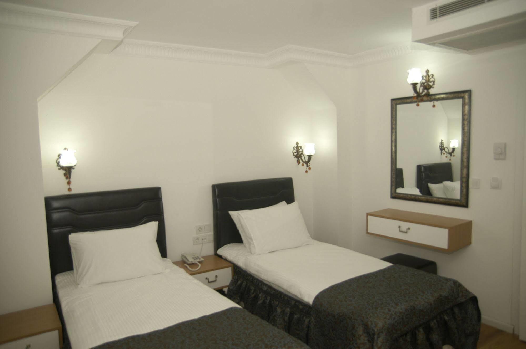 Jakaranda Hotel Estambul Exterior foto